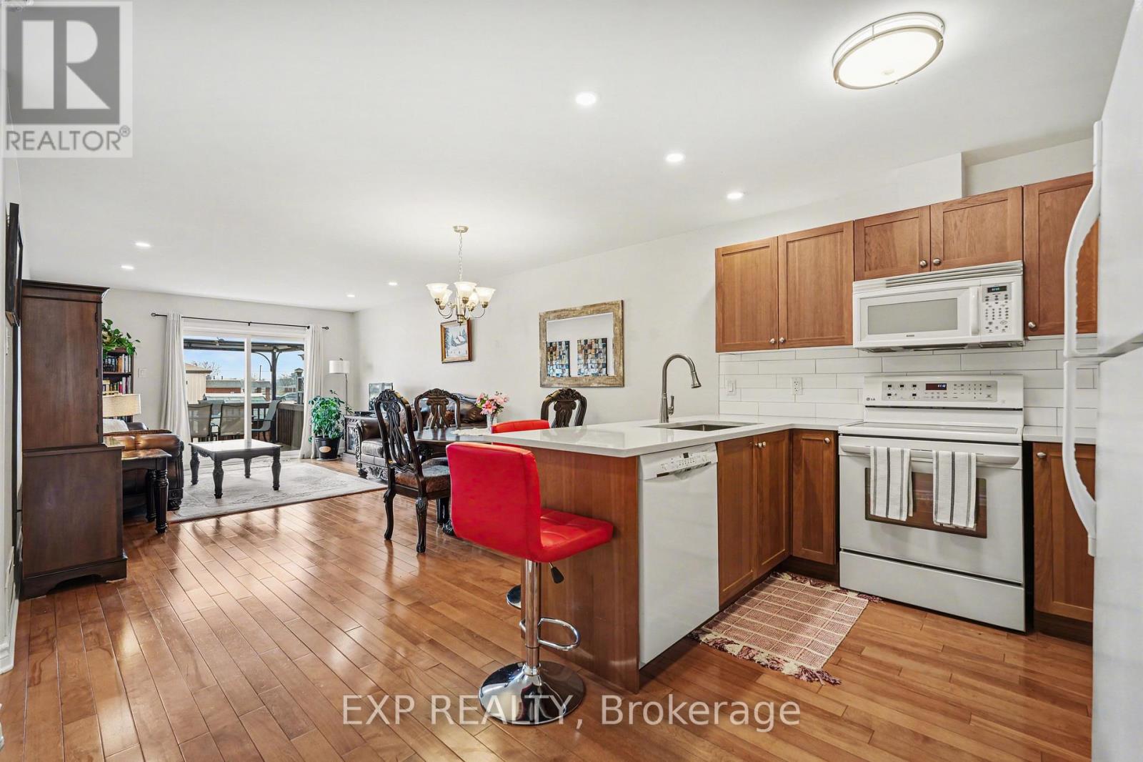 46 FRIEDAY STREET