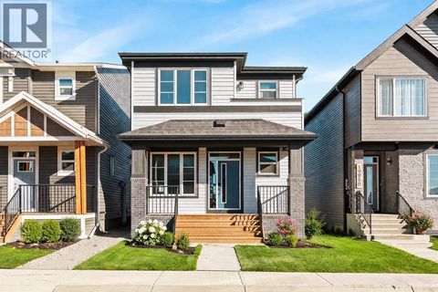 19848 44 Street SE Calgary AB T3M4B8