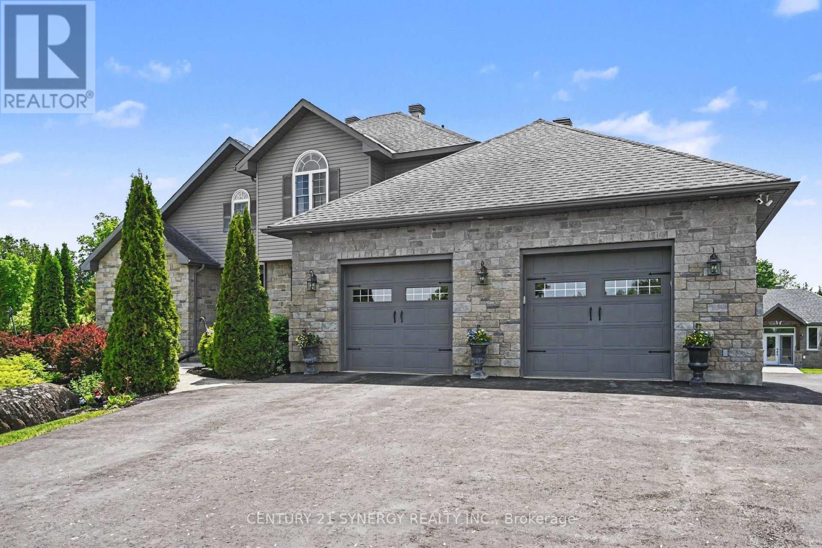 30 BASSWOOD CRESCENT