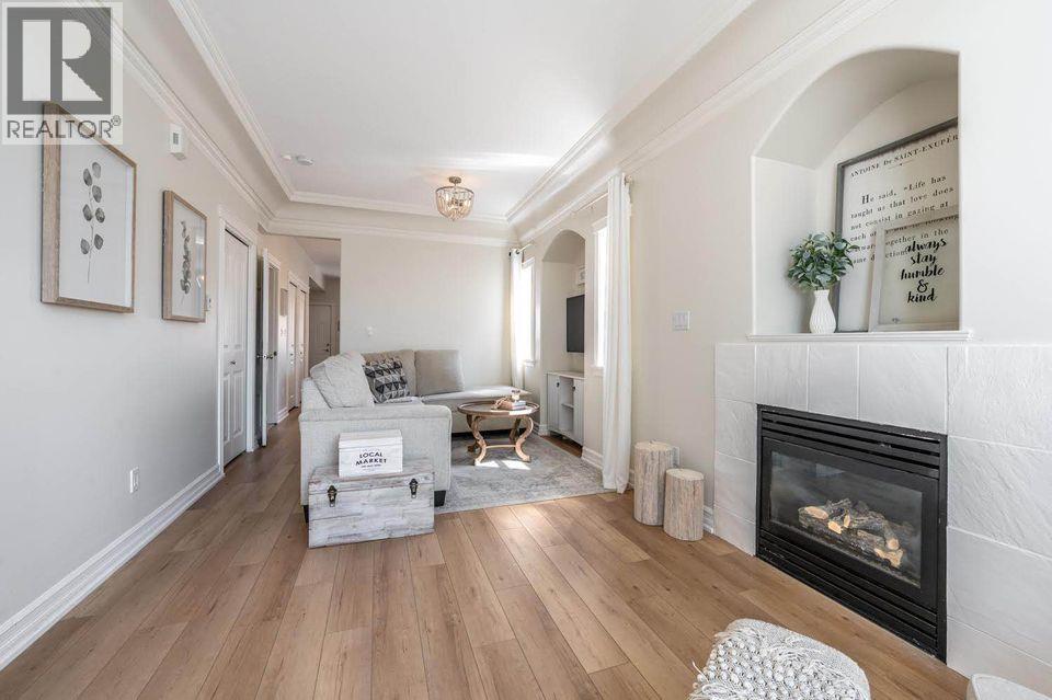 642 VAN HORNE Street Unit# 102