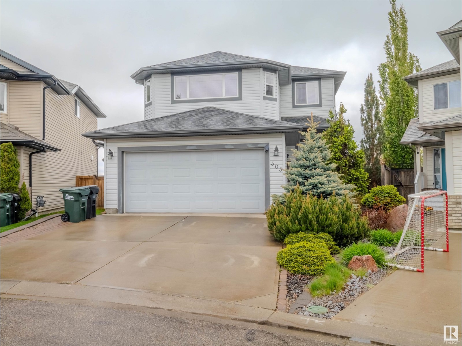 303 FOXTAIL WY