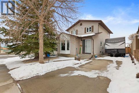 79 Macewan Meadow Rise NW Calgary AB T3K3J7