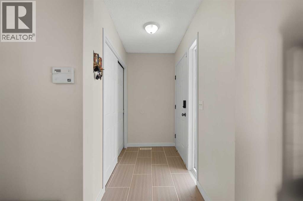 79 Macewan Meadow Rise NW