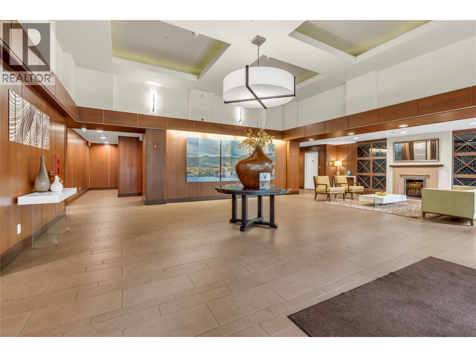 75 MARTIN Street Unit# 902
