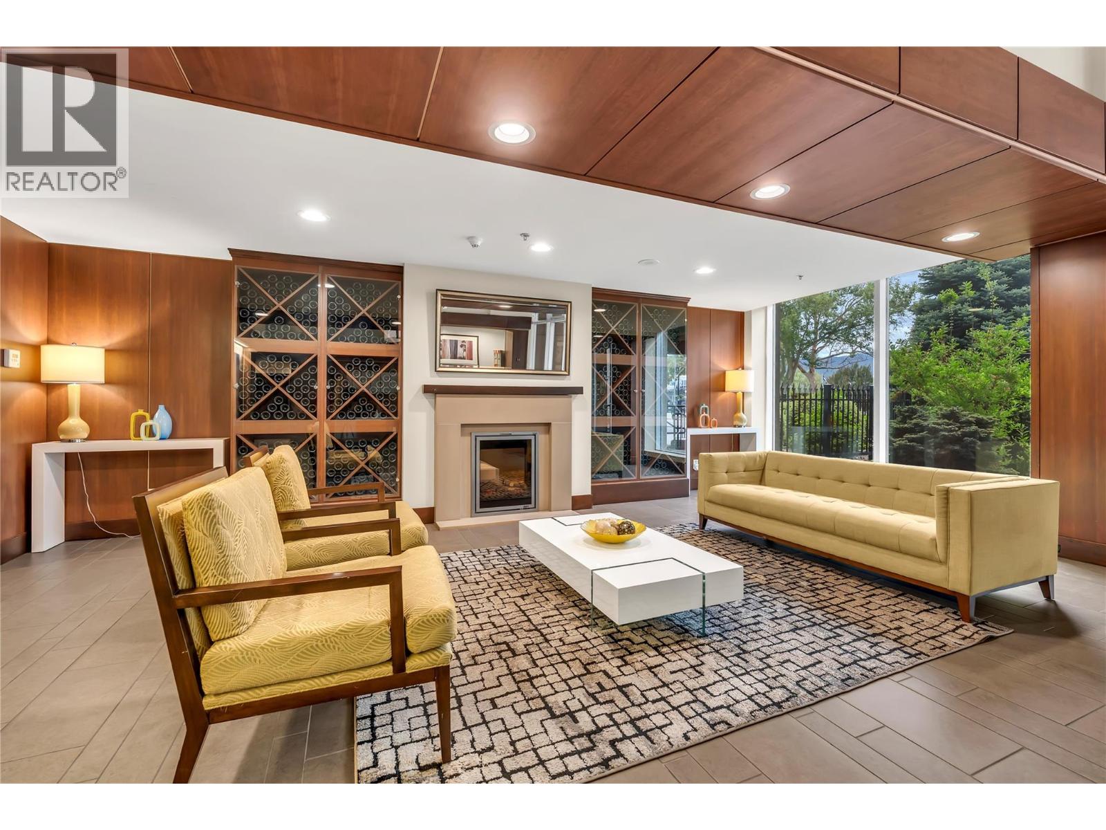 75 MARTIN Street Unit# 902