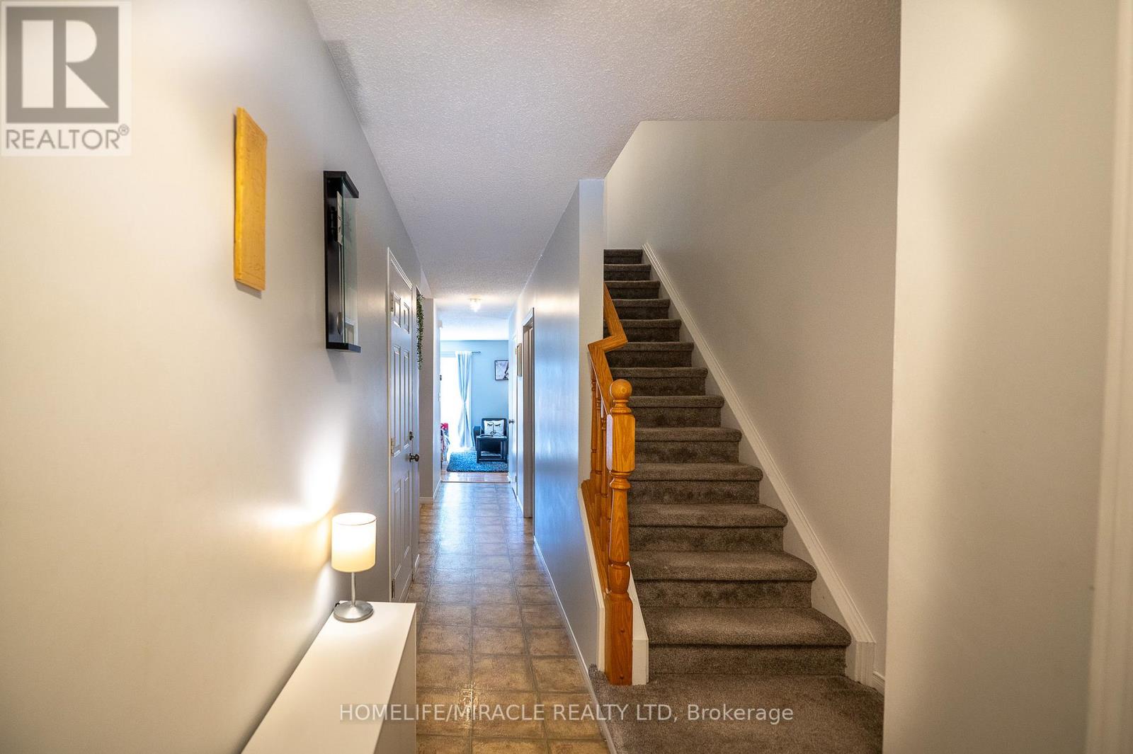 55 - 151 CLAIRFIELDS DRIVE E