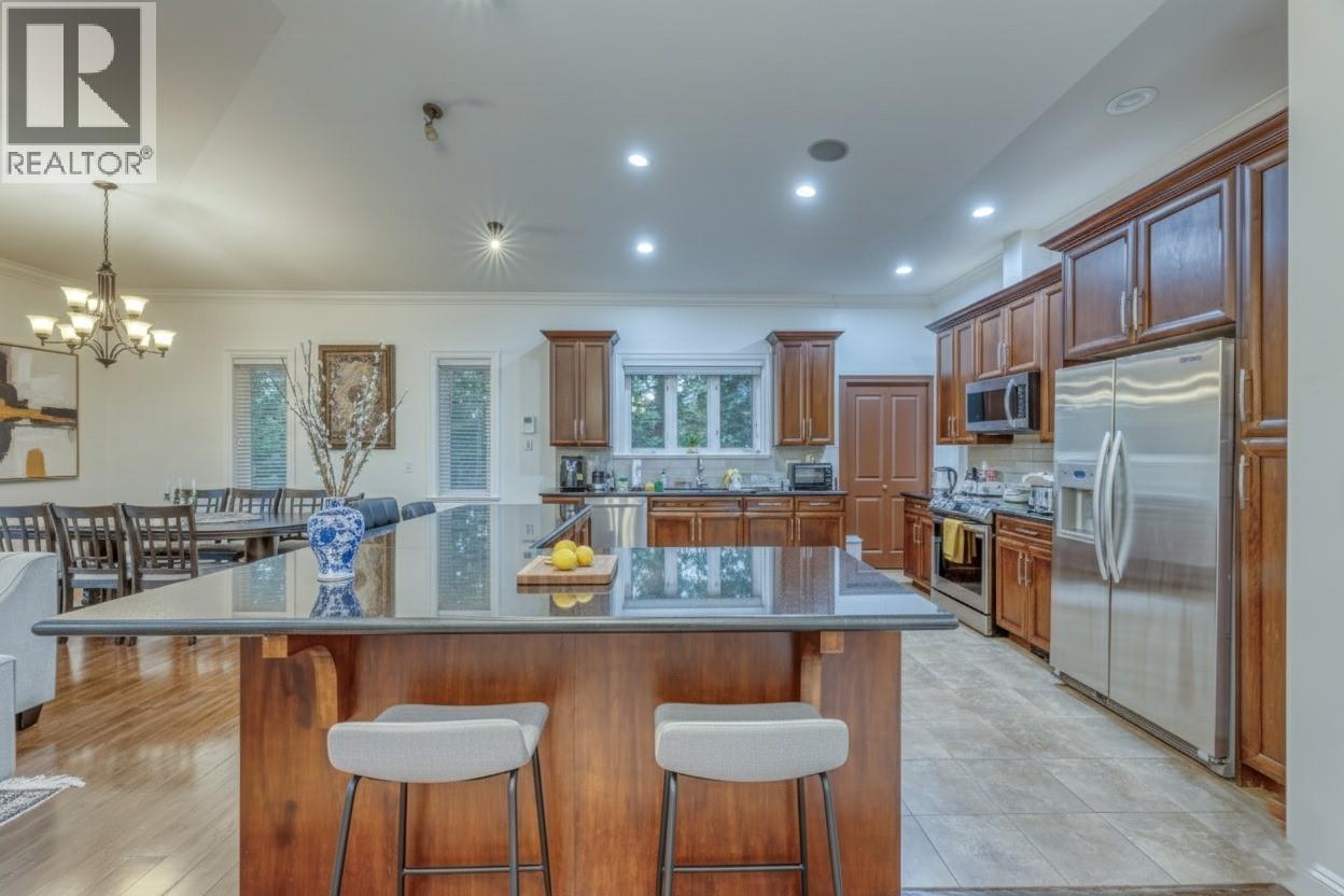 1041 PROSPECT AVENUE