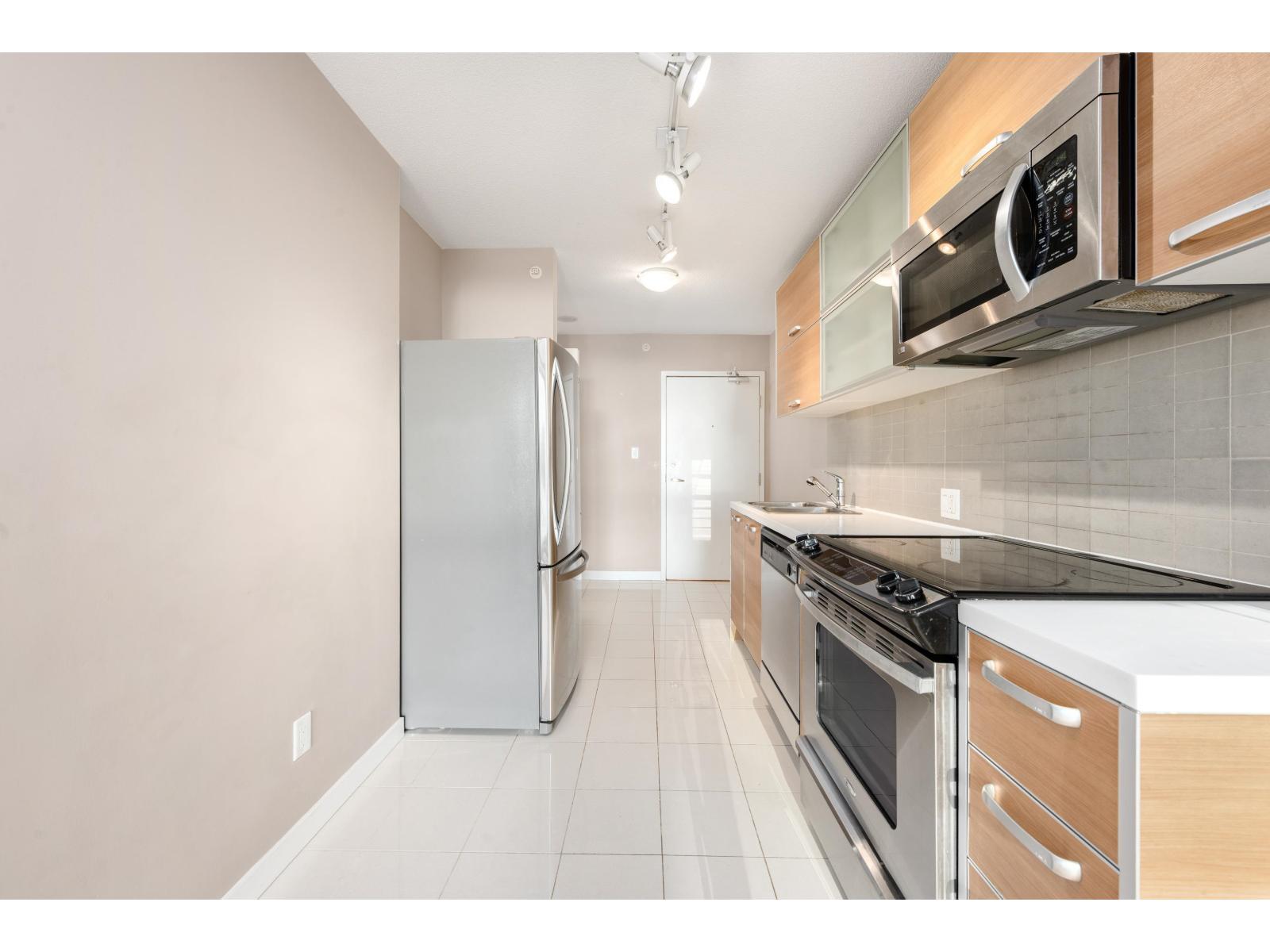 1805 9981 WHALLEY BOULEVARD