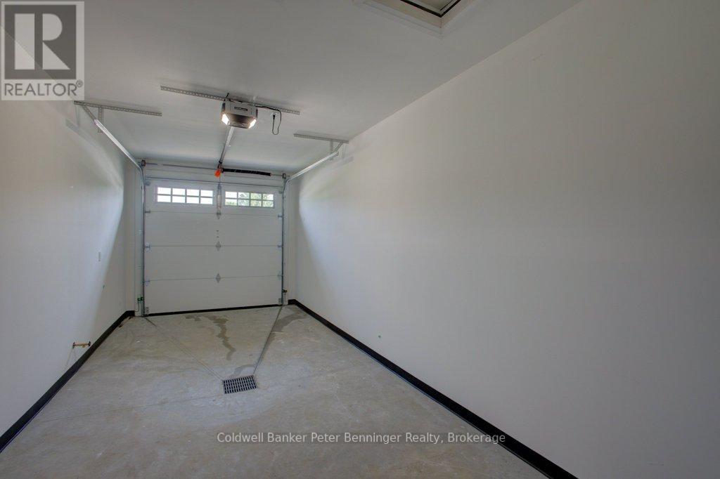 2 - 305 ARNAUD STREET