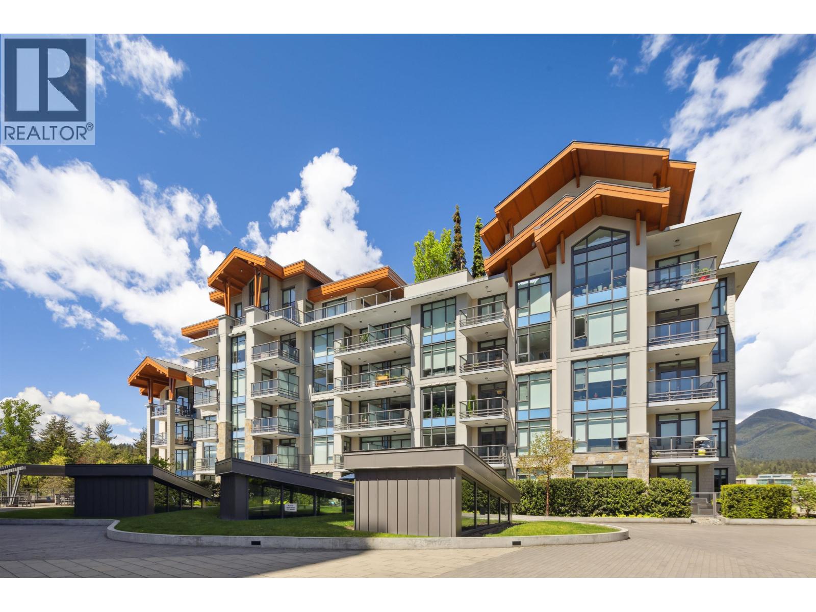 403 2780 VALLEY CENTRE AVENUE