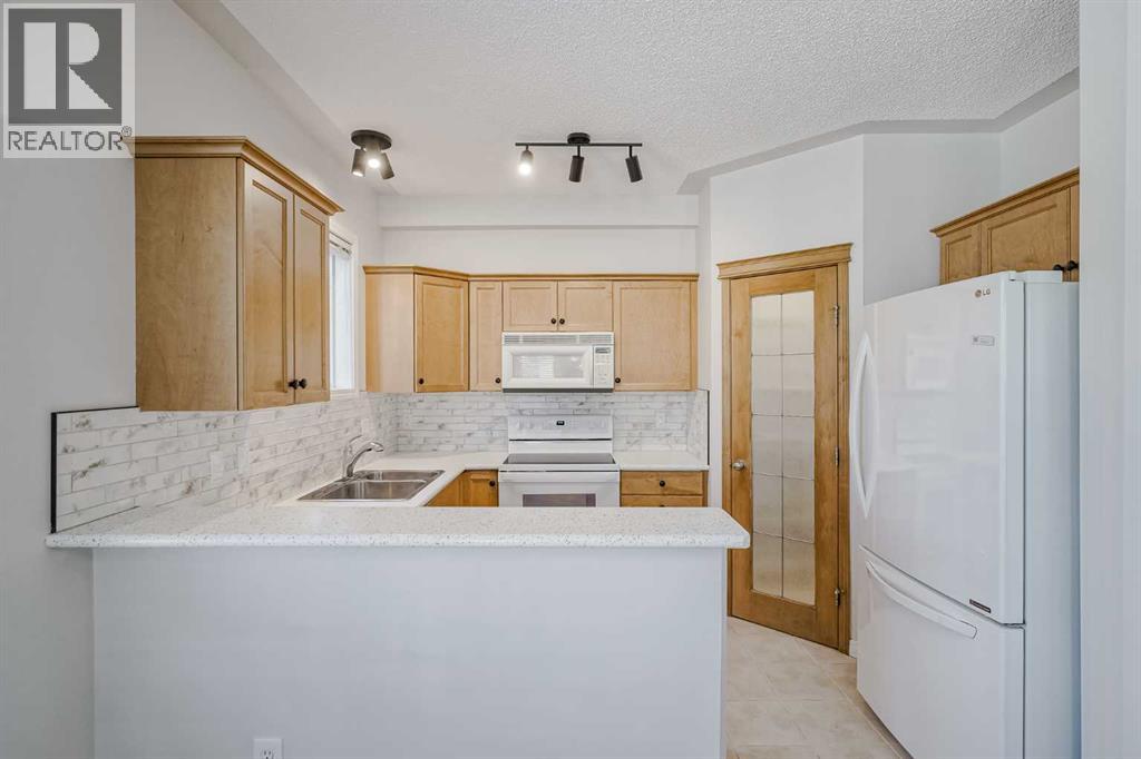 205, 2416 Erlton Street SW