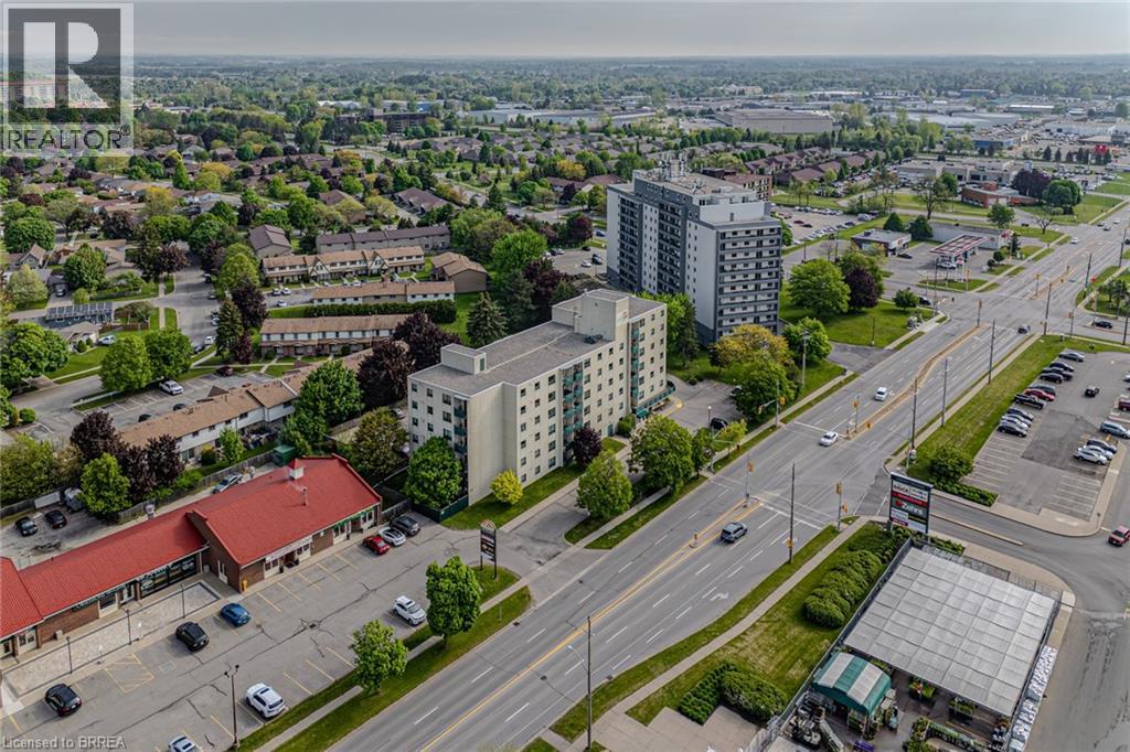 421 FAIRVIEW Drive Unit# 301