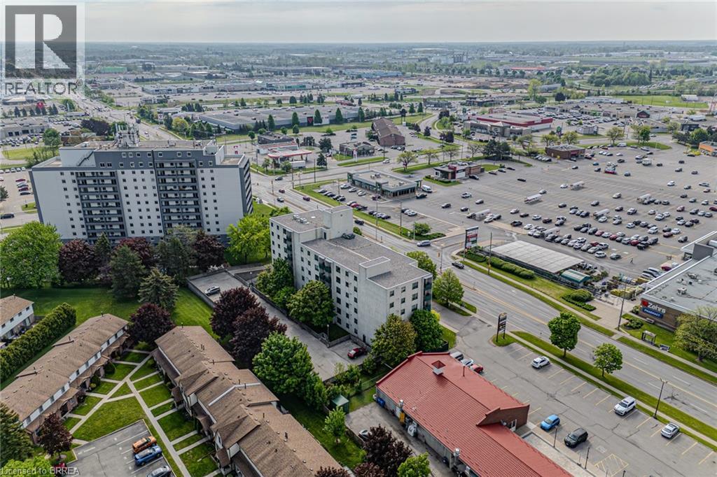 421 FAIRVIEW Drive Unit# 301