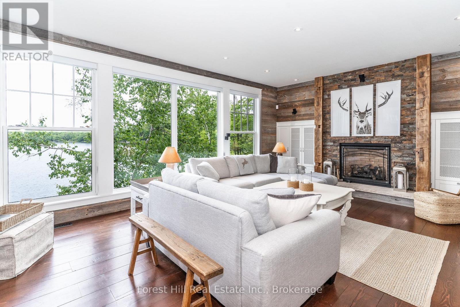 1064 LONG LAKE ROAD