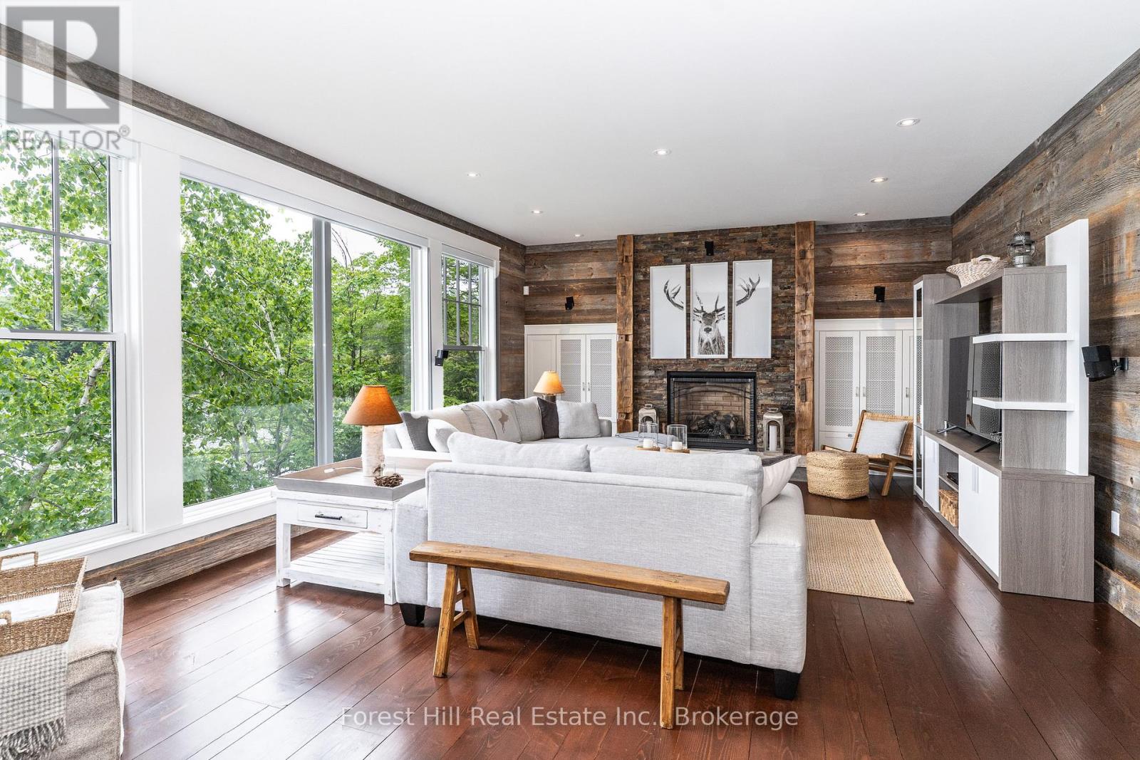 1064 LONG LAKE ROAD