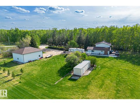 14-54006 RGE RD 274 Rural Parkland County AB T7X3S8