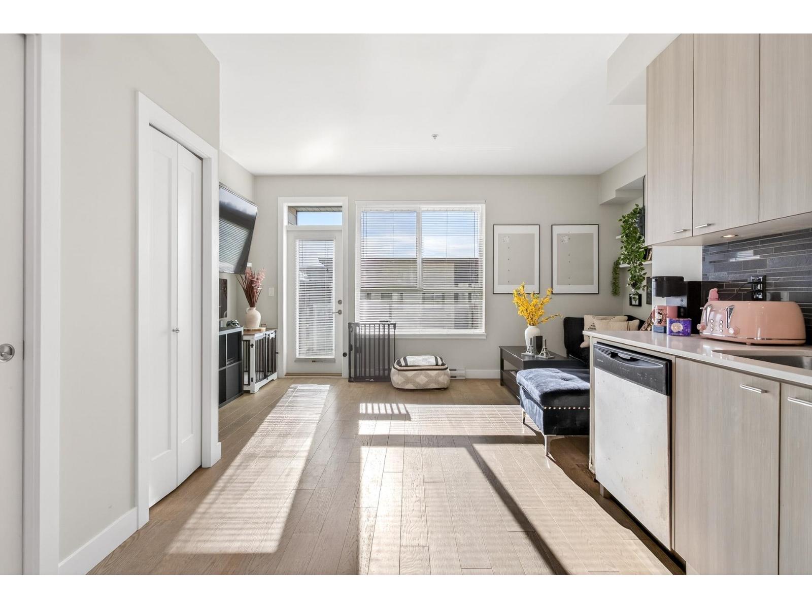 502 3080 GLADWIN ROAD