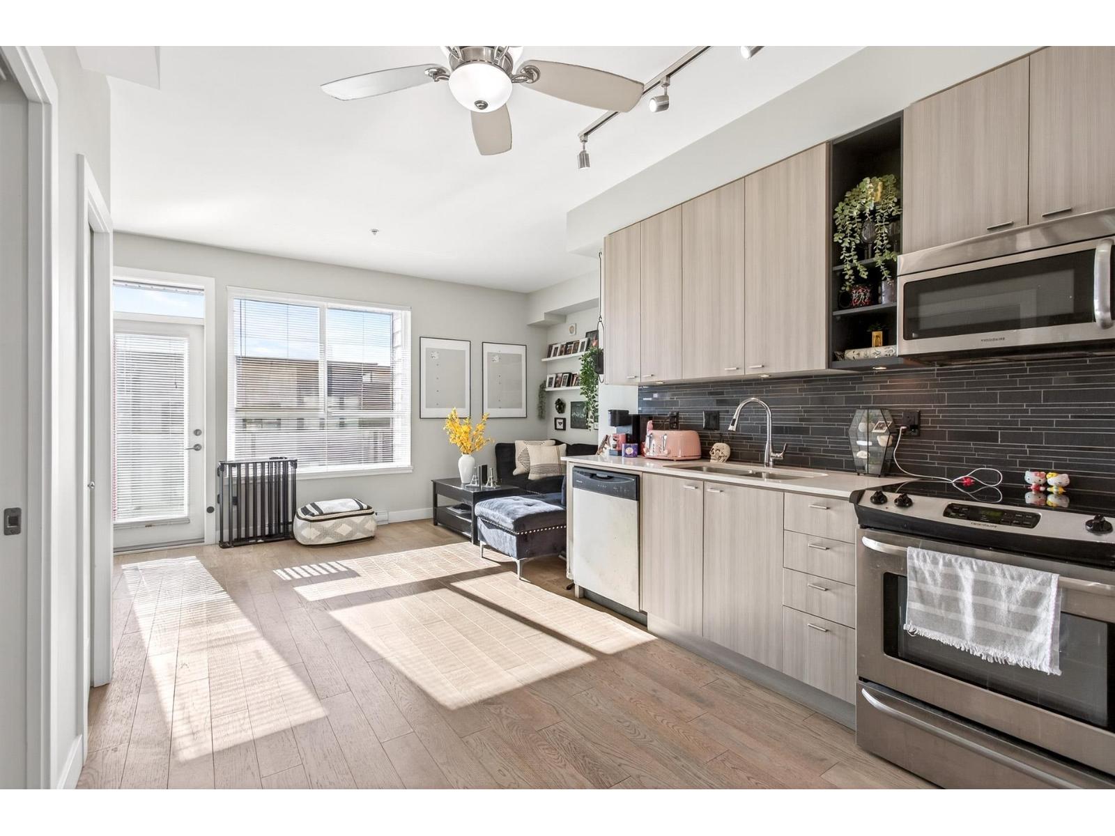 502 3080 GLADWIN ROAD