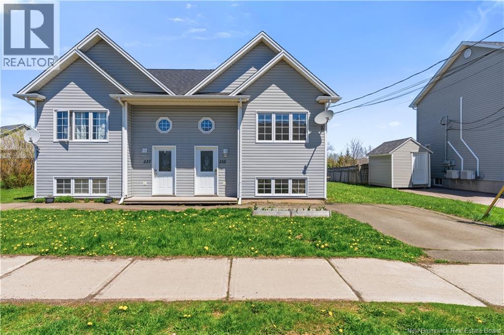 Photo 1 of 34 — 235 Glencairn Drive, Moncton, NB E1G5G7