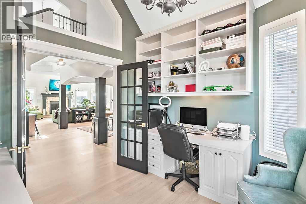 12 Discovery Ridge Court SW