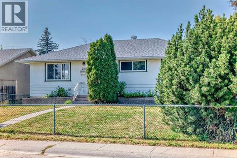 2023 46 Street SE Calgary AB T2B1K5