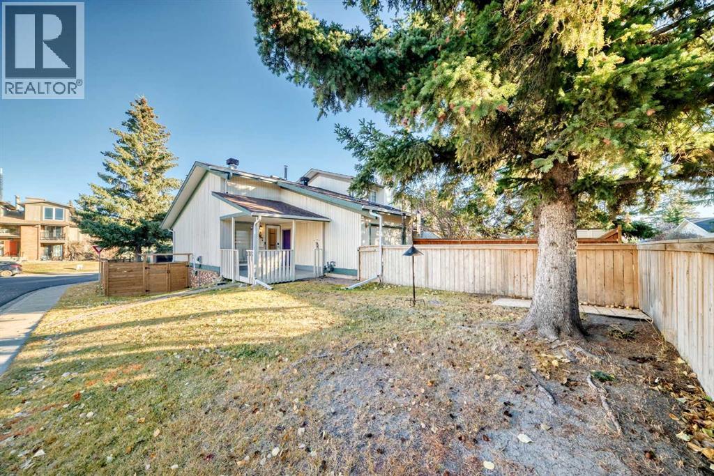 303 Coach Side Road SW