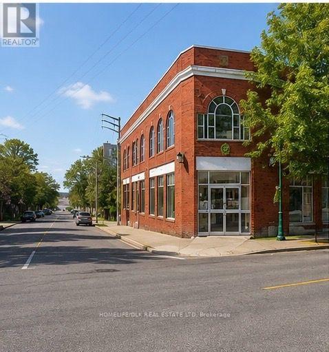 202 - 133 KING STREET W