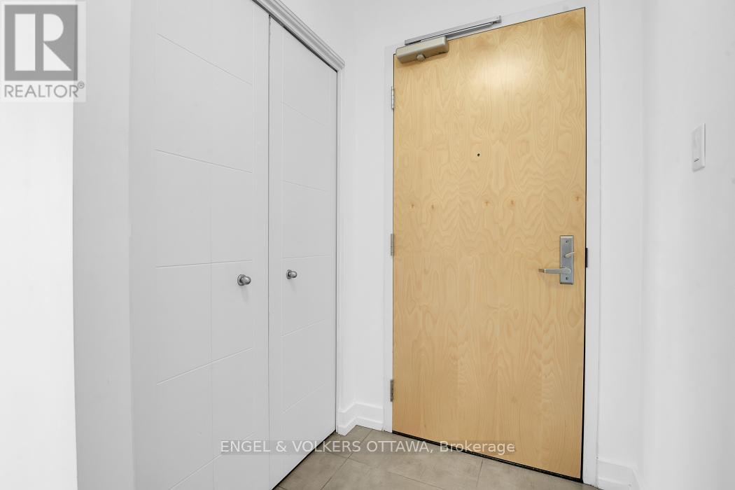 2006 - 179 METCALFE STREET