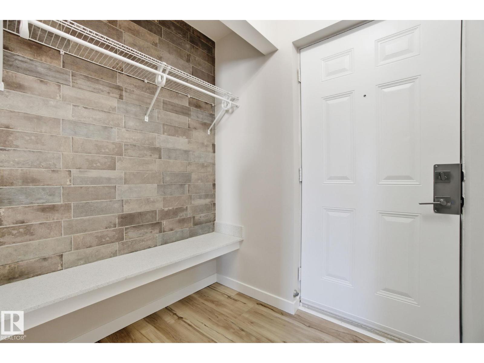 71 Lancaster TC NW