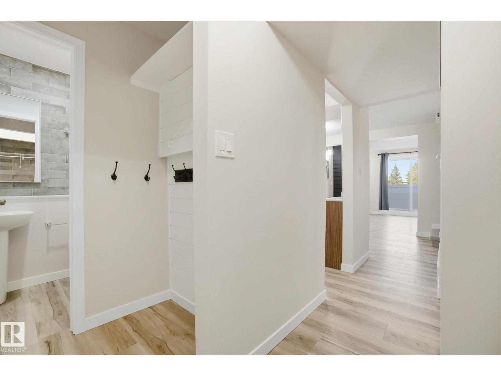 71 Lancaster TC NW
