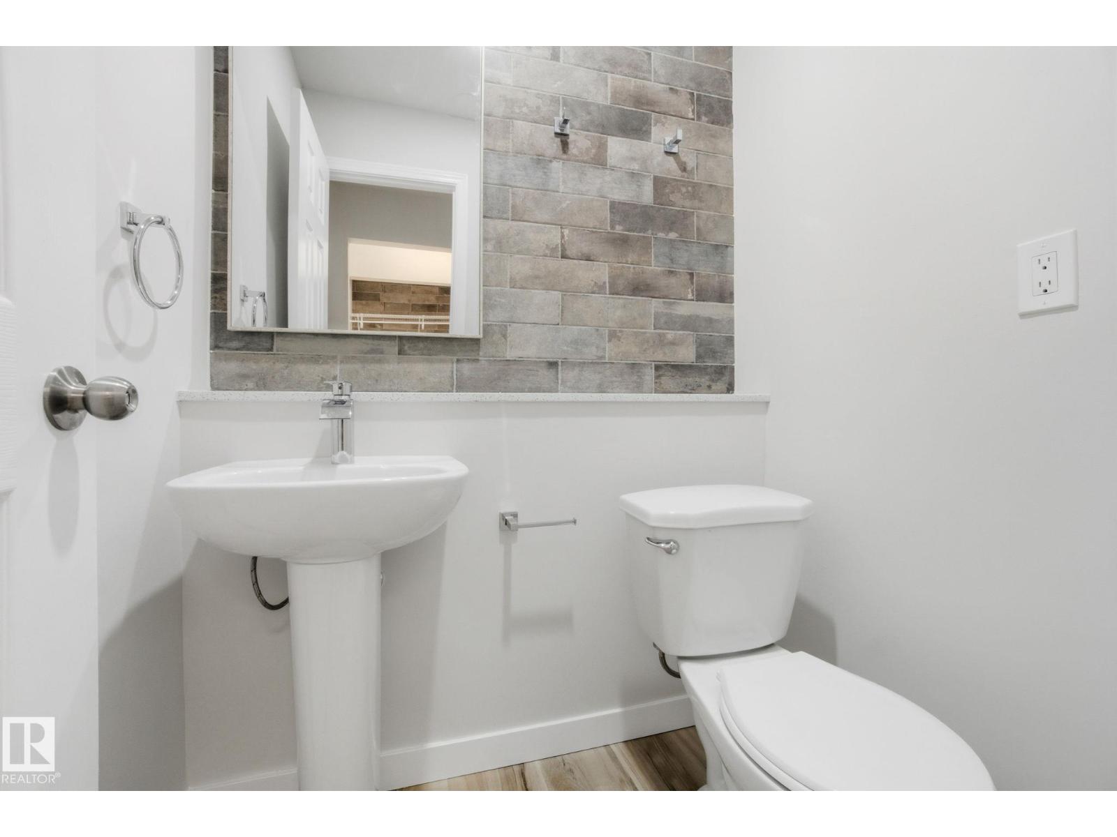 71 Lancaster TC NW
