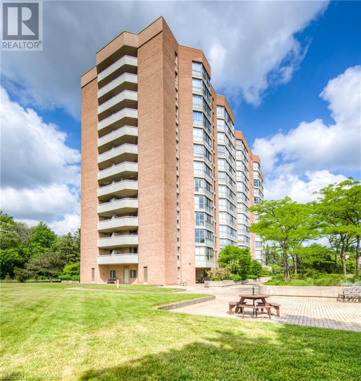265 WESTCOURT Place Unit# 203