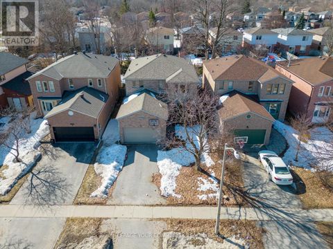391 HICKLING TRAIL Barrie (Grove East) ON L4M6A9