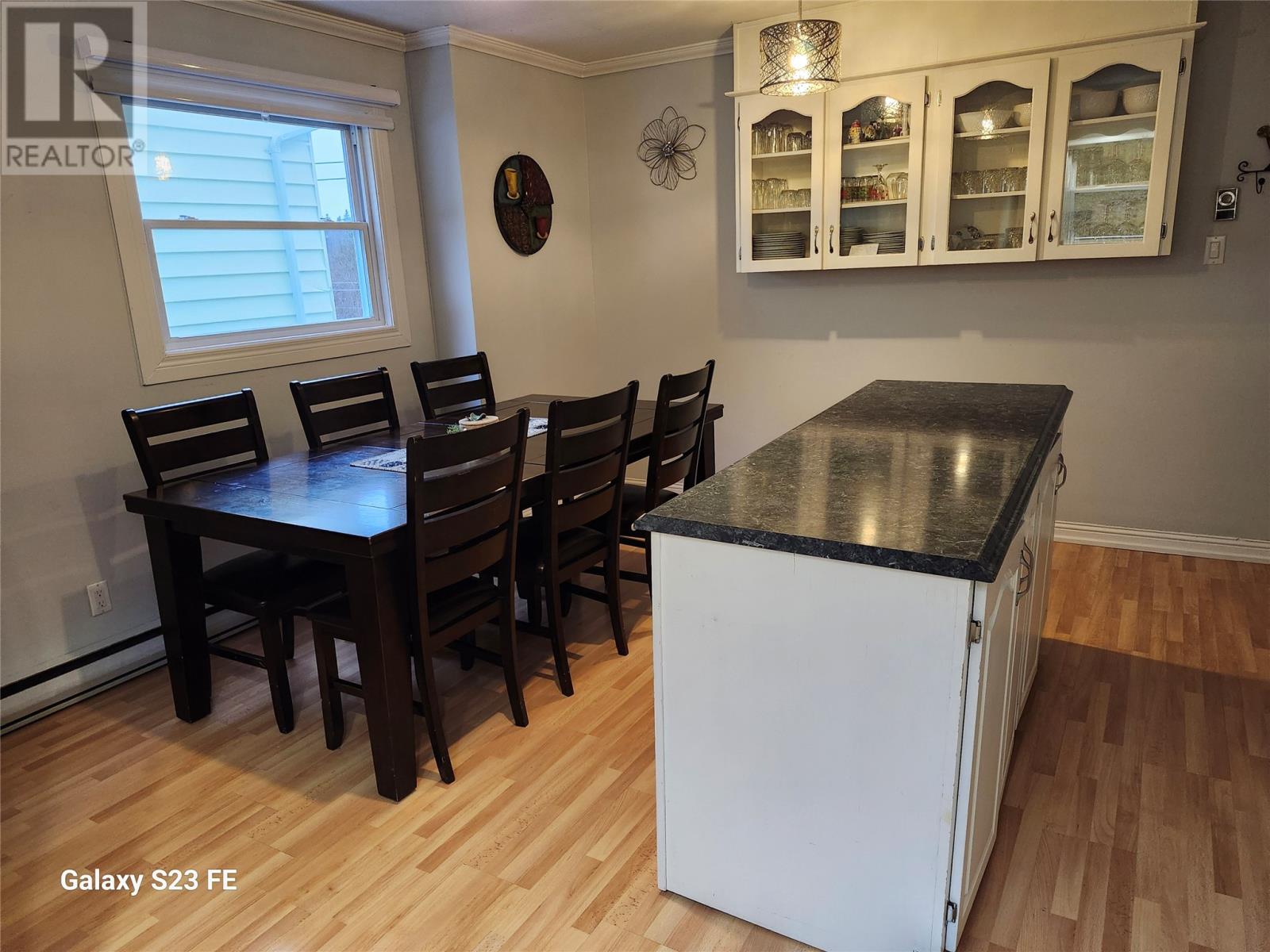 155 Hillview Drive W