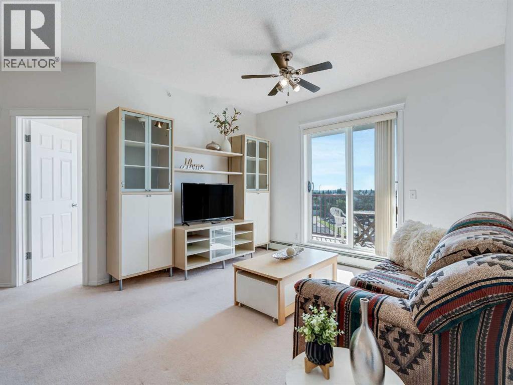410, 8 County Village Bay NE