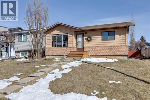 21 Mountain Circle SE Airdrie AB T4A1X8