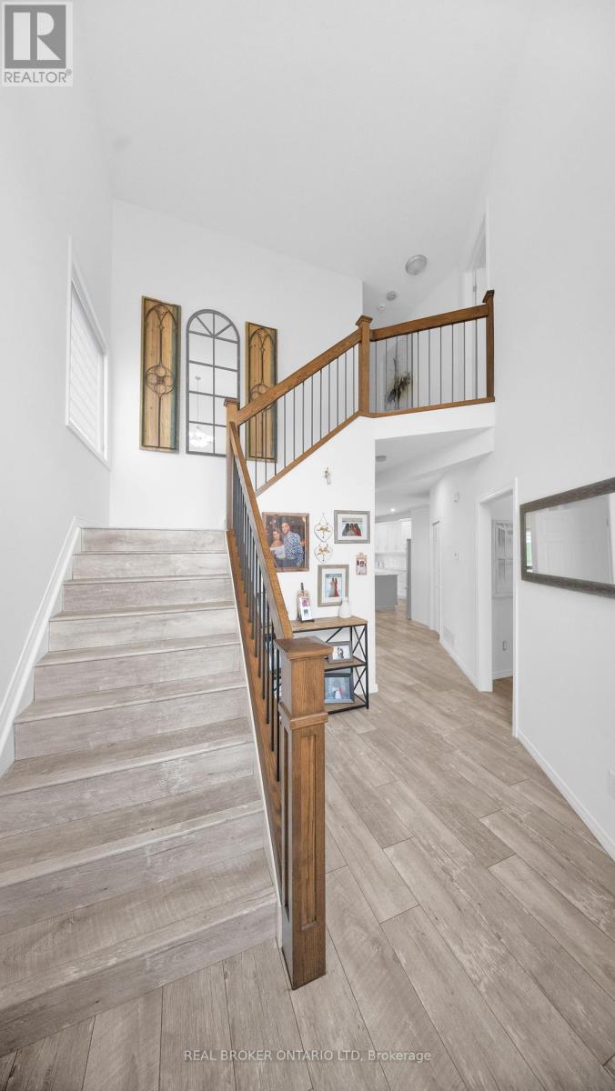949 BLYTHWOOD ROAD