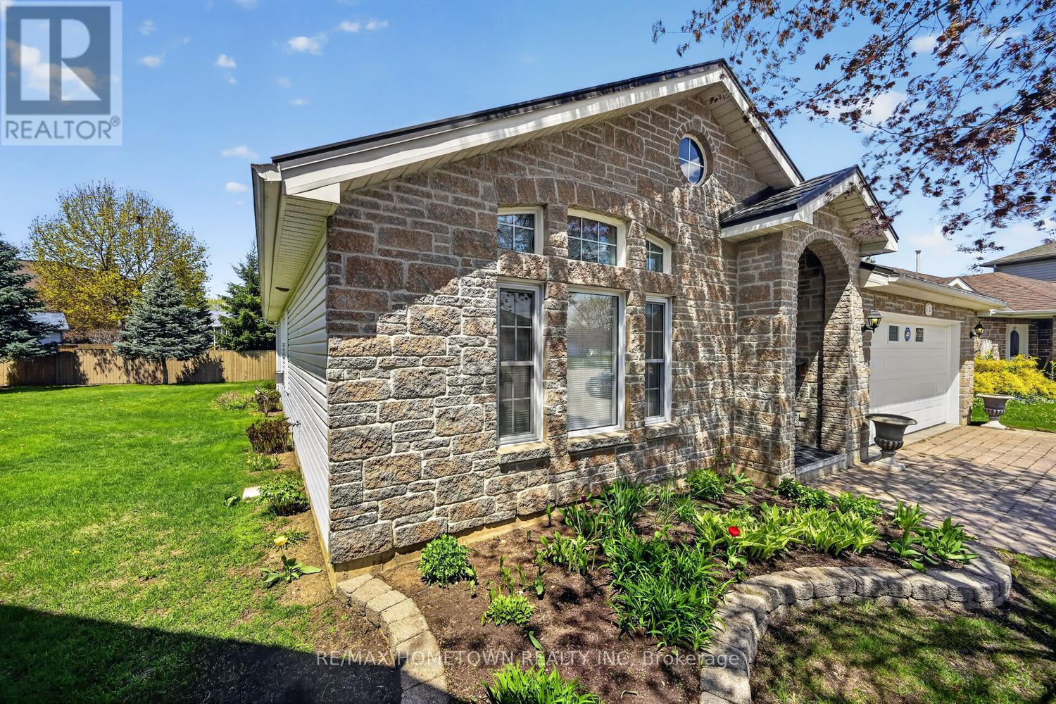 24 REGENCY PLACE
