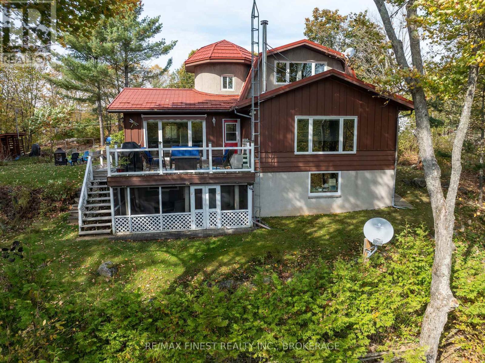 1126 FISHERMAN COVE