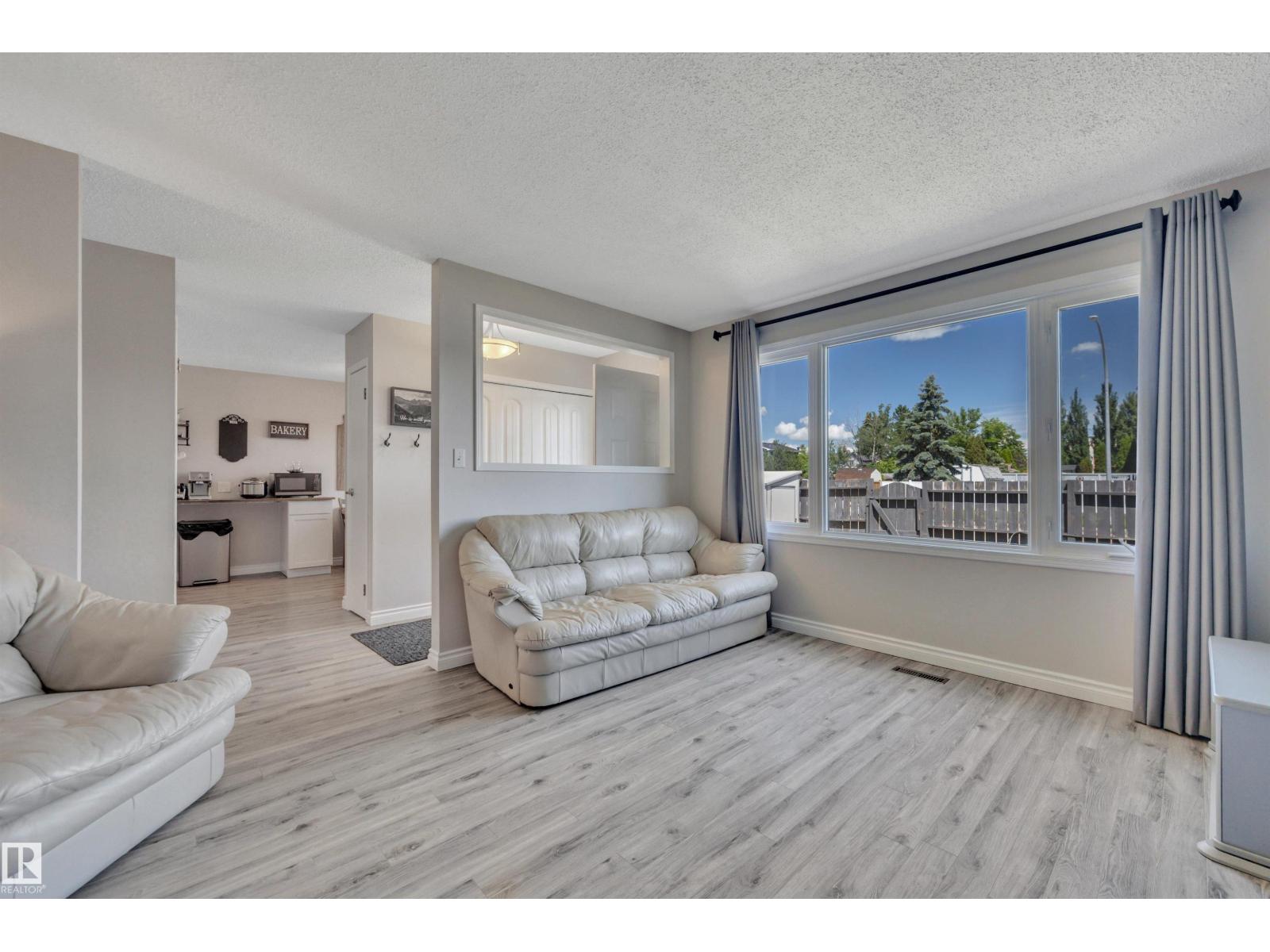 #2 650 Grandin DR