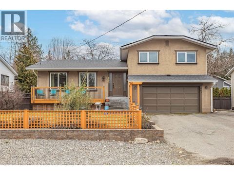 863 Hammer Avenue Kelowna BC V1W2B7