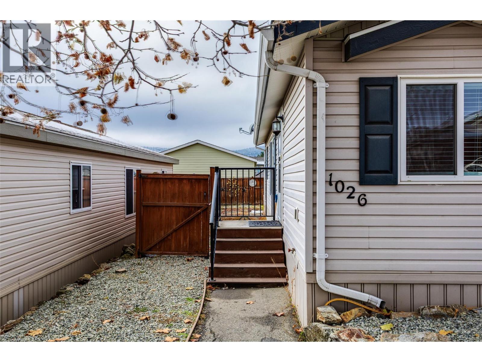 2440 Old Okanagan Highway Unit# 1026