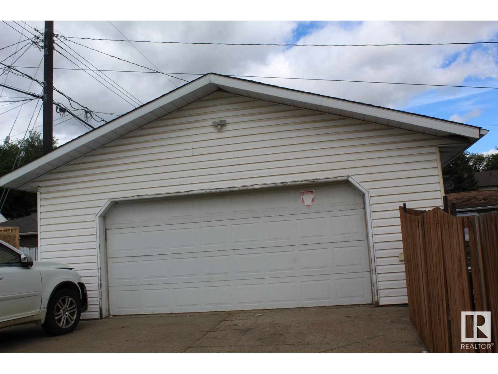 11810 55 ST NW