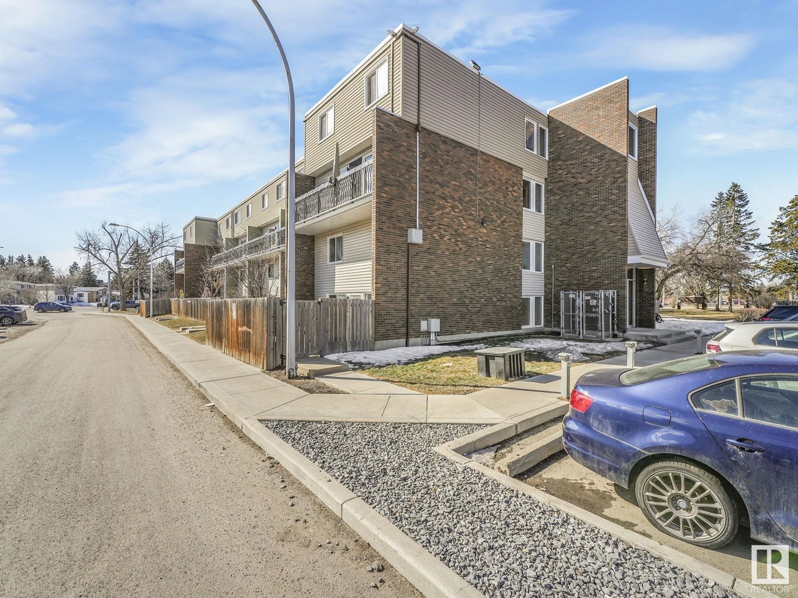 #211 7805 159 ST NW
