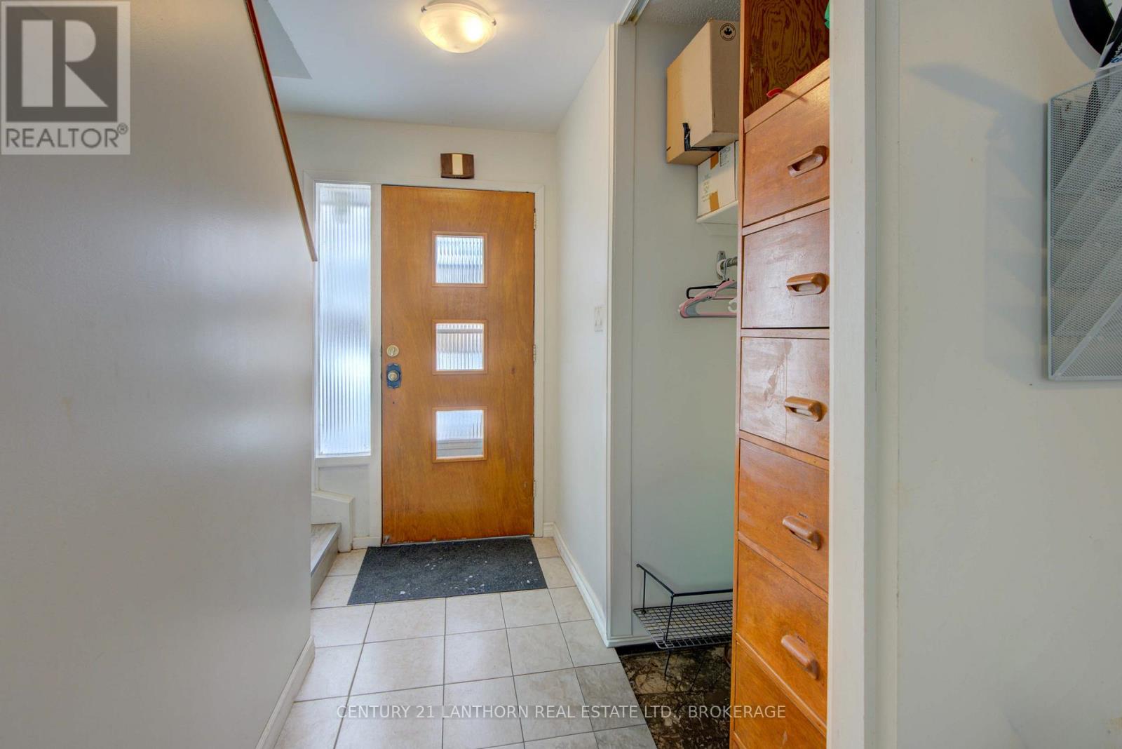 6 WOODSTONE CRESCENT