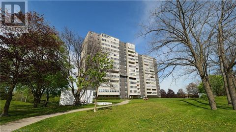 225 HARVARD Place Unit# 603 Waterloo ON N2J4H4