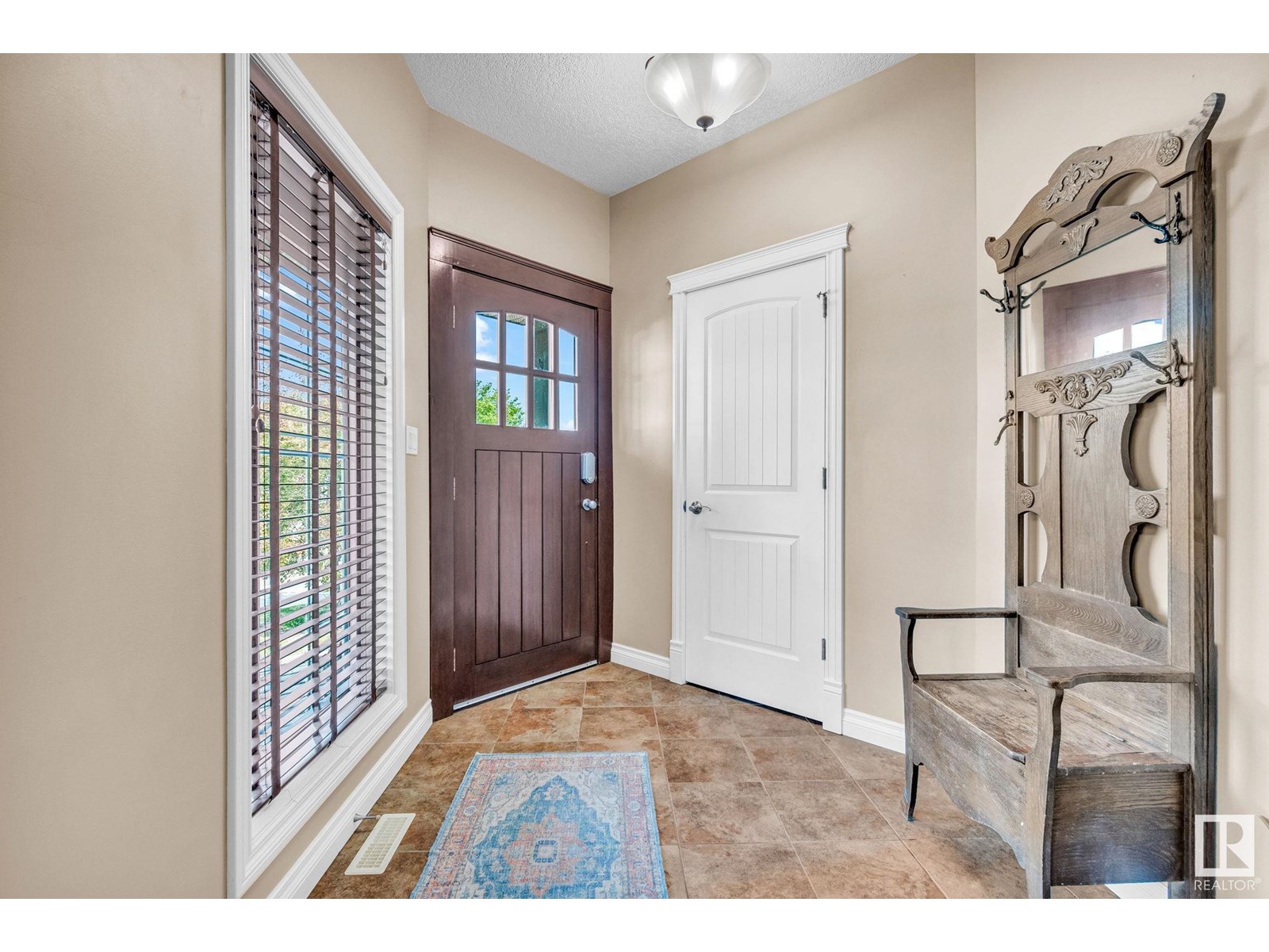 5101 CHATEAU CO