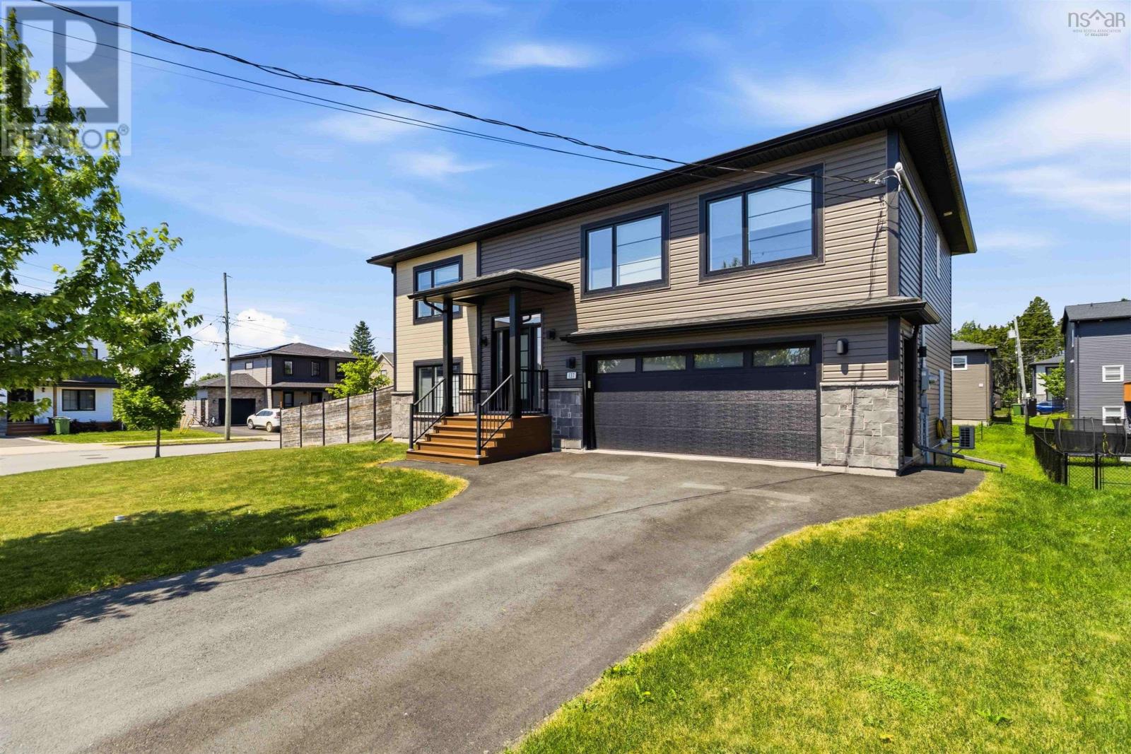 Photo 1 of 37 — 137 Marigold Drive, Middle Sackville, NS B4E1S4