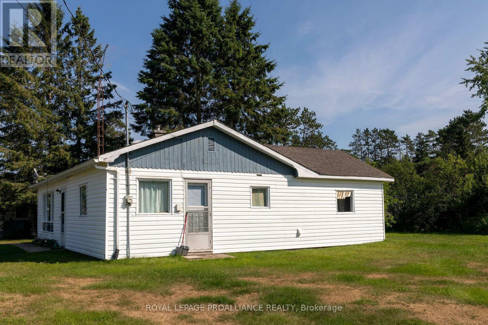 4 TALL PINE ROAD