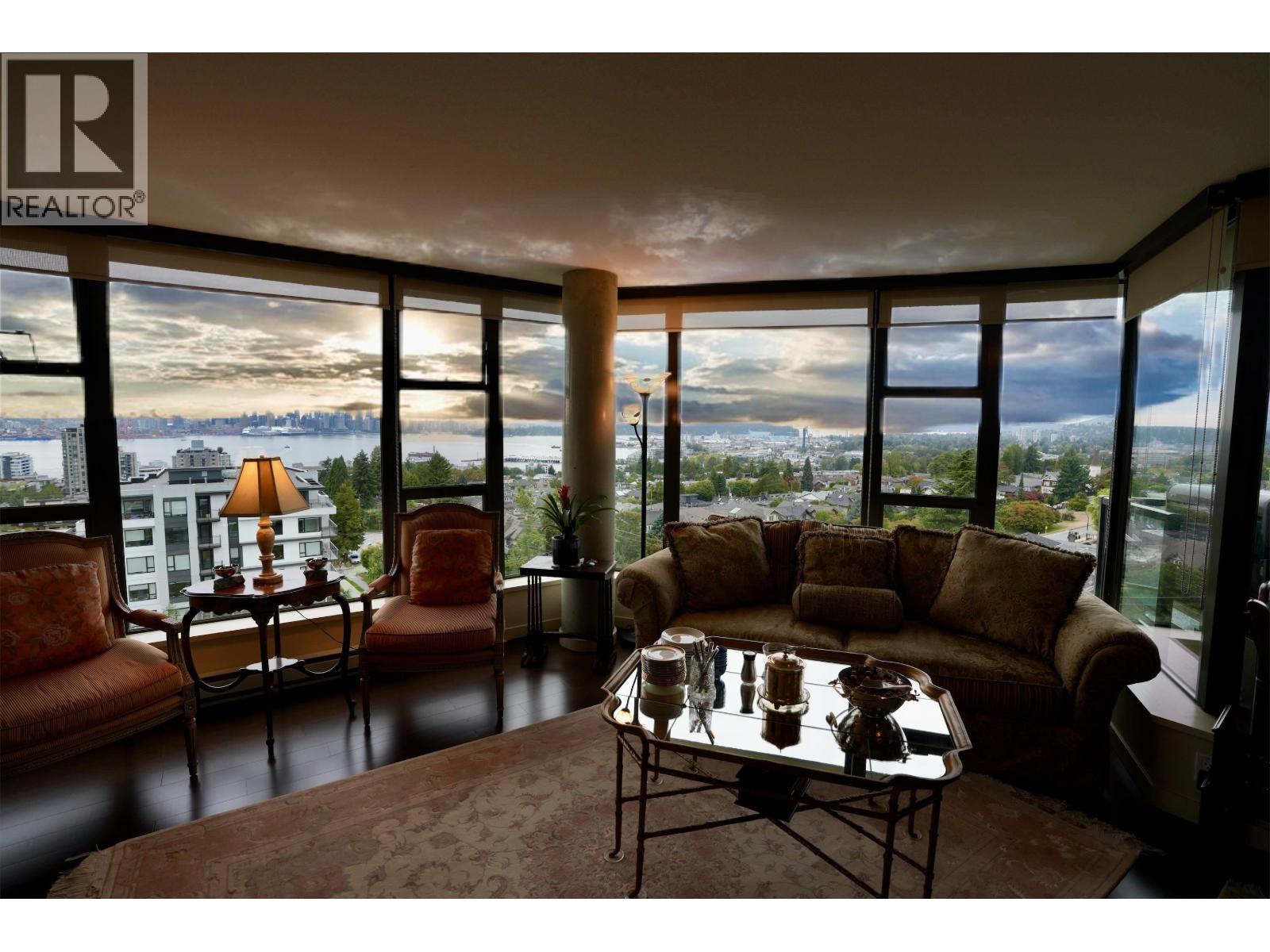 805 683 W VICTORIA PARK